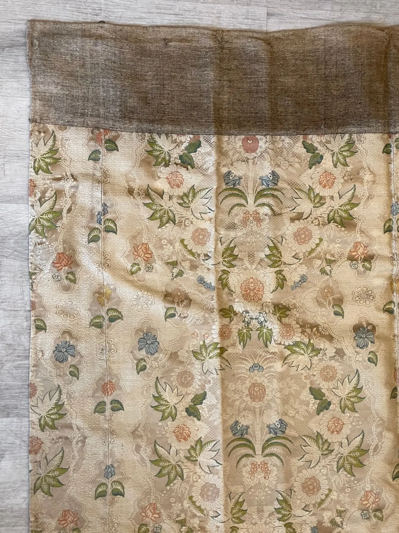 18th Century French Silk Hanging, Late Louis XV