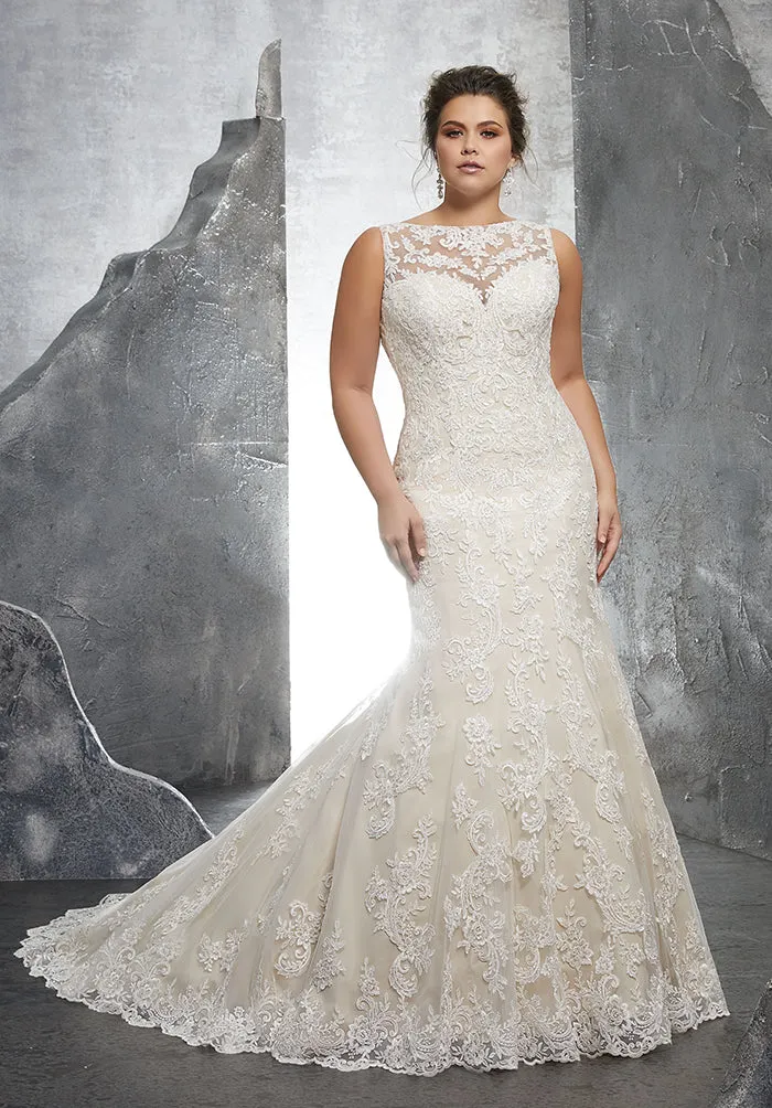 2018 Plus Size Lace Mermaid Wedding Dresses with Bateau Neckline
