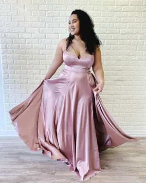 2019 Plus Size Satin Prom Dresses with V-Neck Long Prom Gowns Homecoming Dress Split
