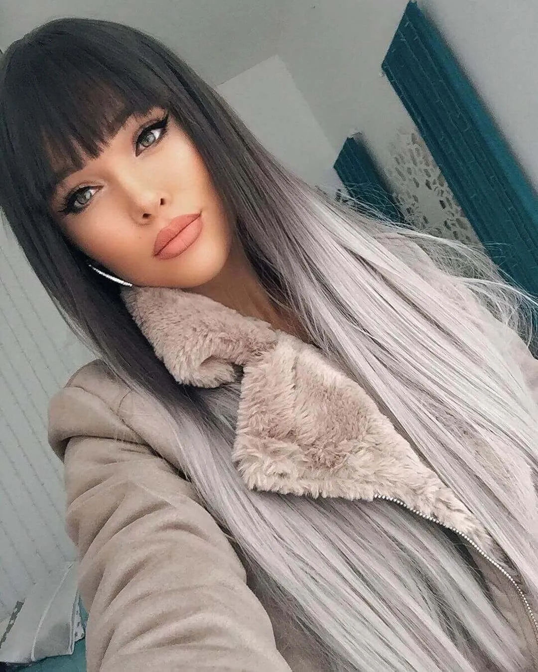 24" Ombre Grey Synthetic Lace Front Wig with Bangs