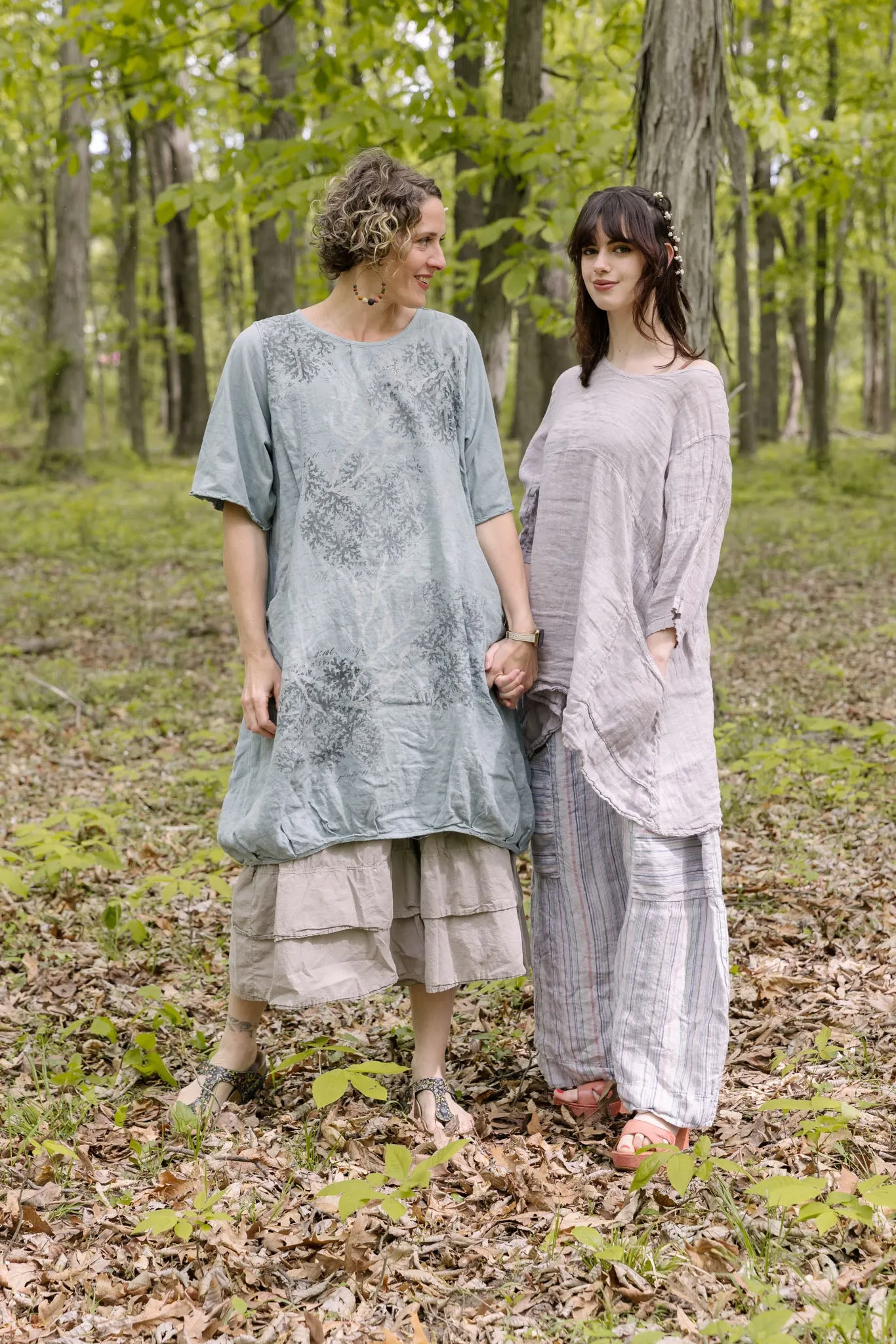 3240 Multi Stripe Linen Mojo Pearl Smoke