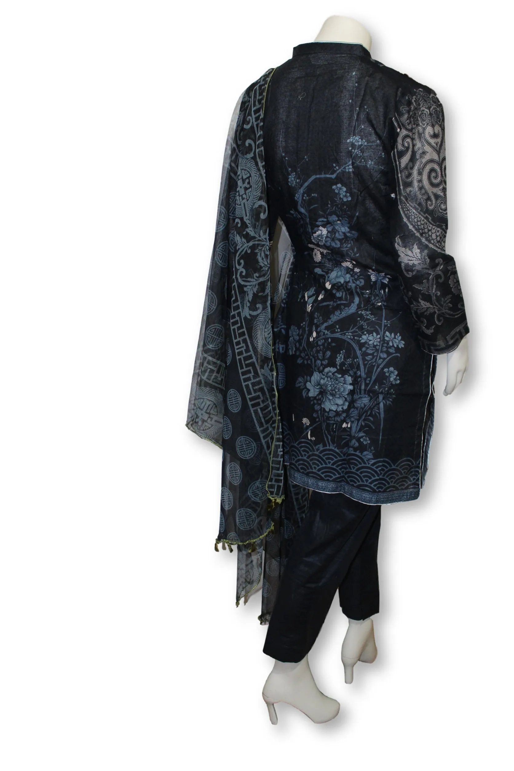 A33 Pakistani Indian Fine Design 3 Pcs Embroidered  Lawn Suit