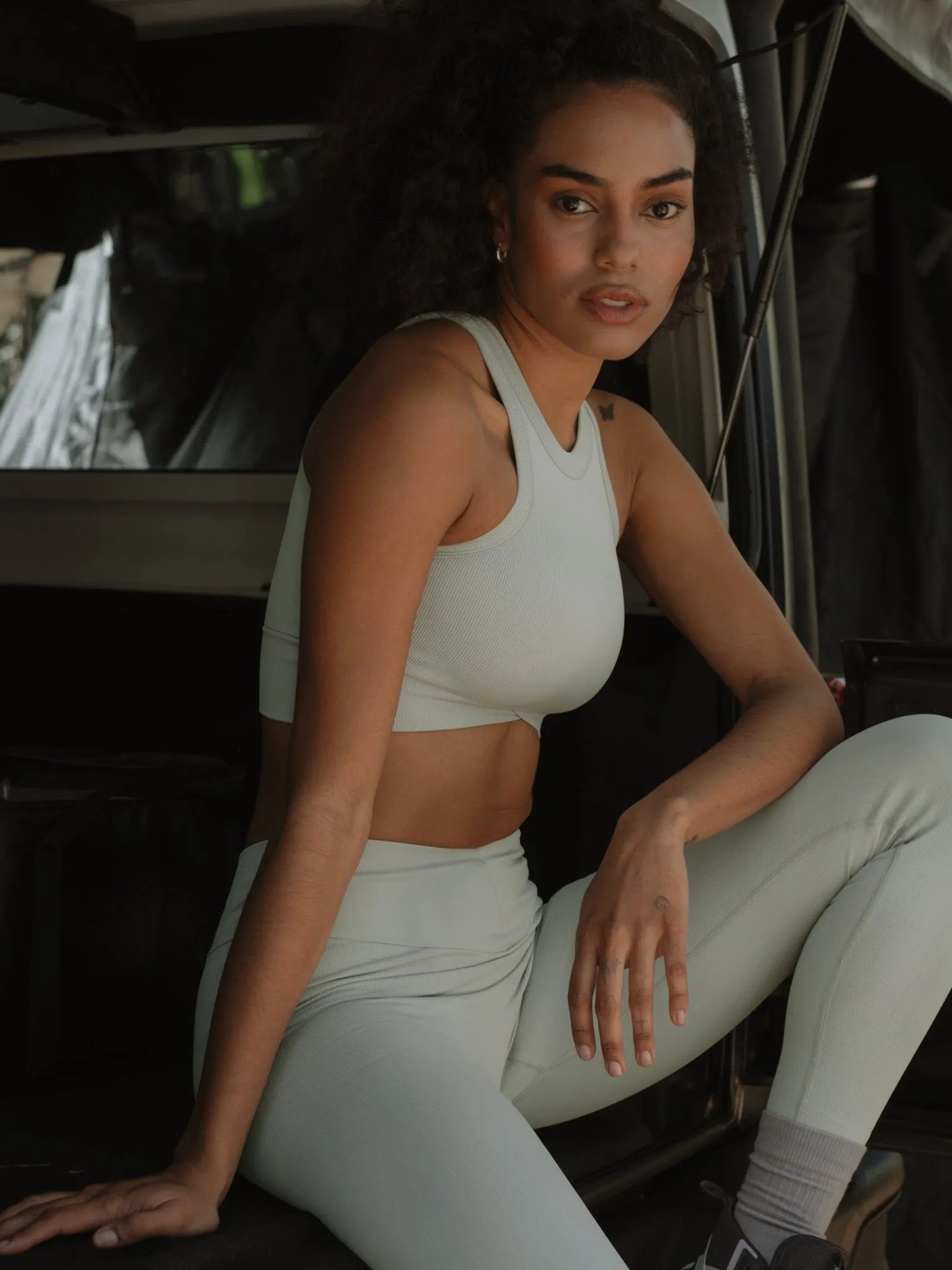 ABS SEAMLESS CROP TOP - PISTACHIO GRAY