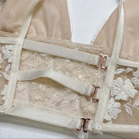 Angie Bauer Lucia Bralette ivory Lace Small