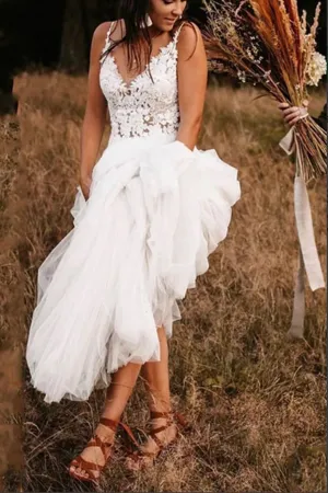 Anneprom Elegant White Backless A line Unlined Lace Bodice V neck Wedding Dress APW0395