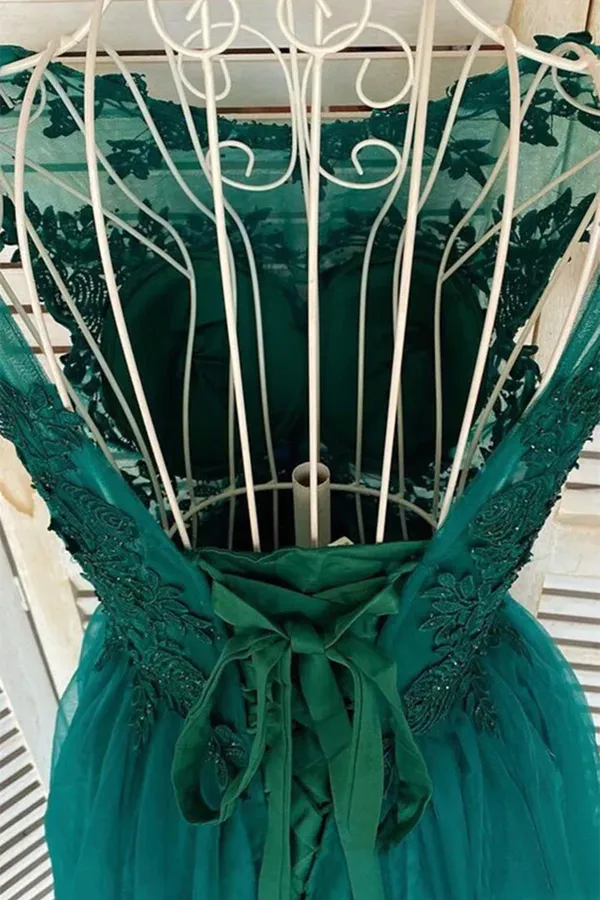 Anneprom Round Neck Green Lace Short Prom Homecoming Formal Graduation Evening Dress APH0147