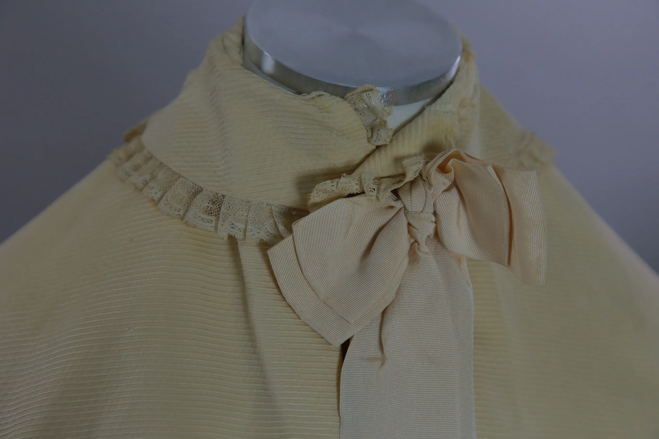 Antique Victorian cape ivory silk with lace trim Civil War era