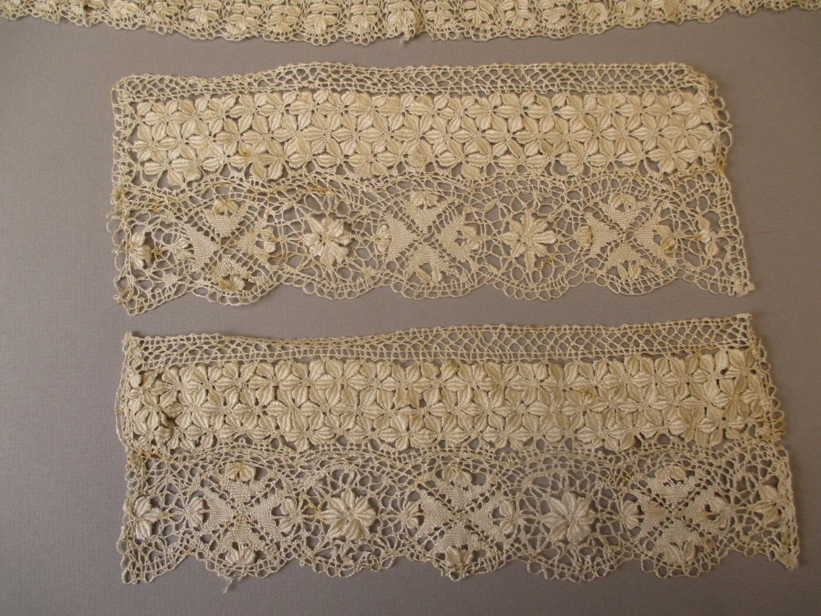 Antique Victorian Silk Maltese Collar and cuffs set