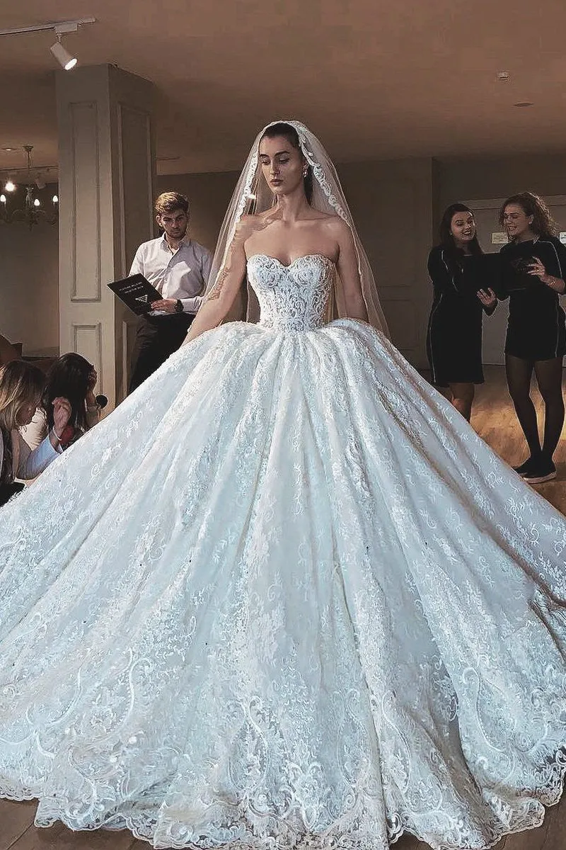 Ball Gown Sweetheart Sweep Train Tulle Applique Wedding Dress