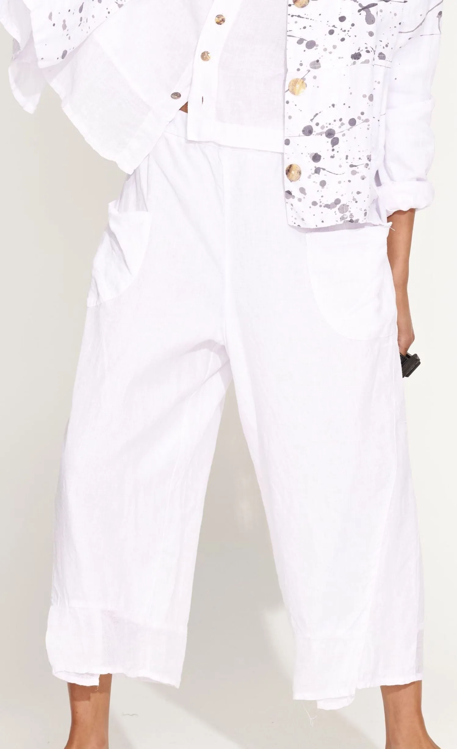 Banana Blue Solid White Pant