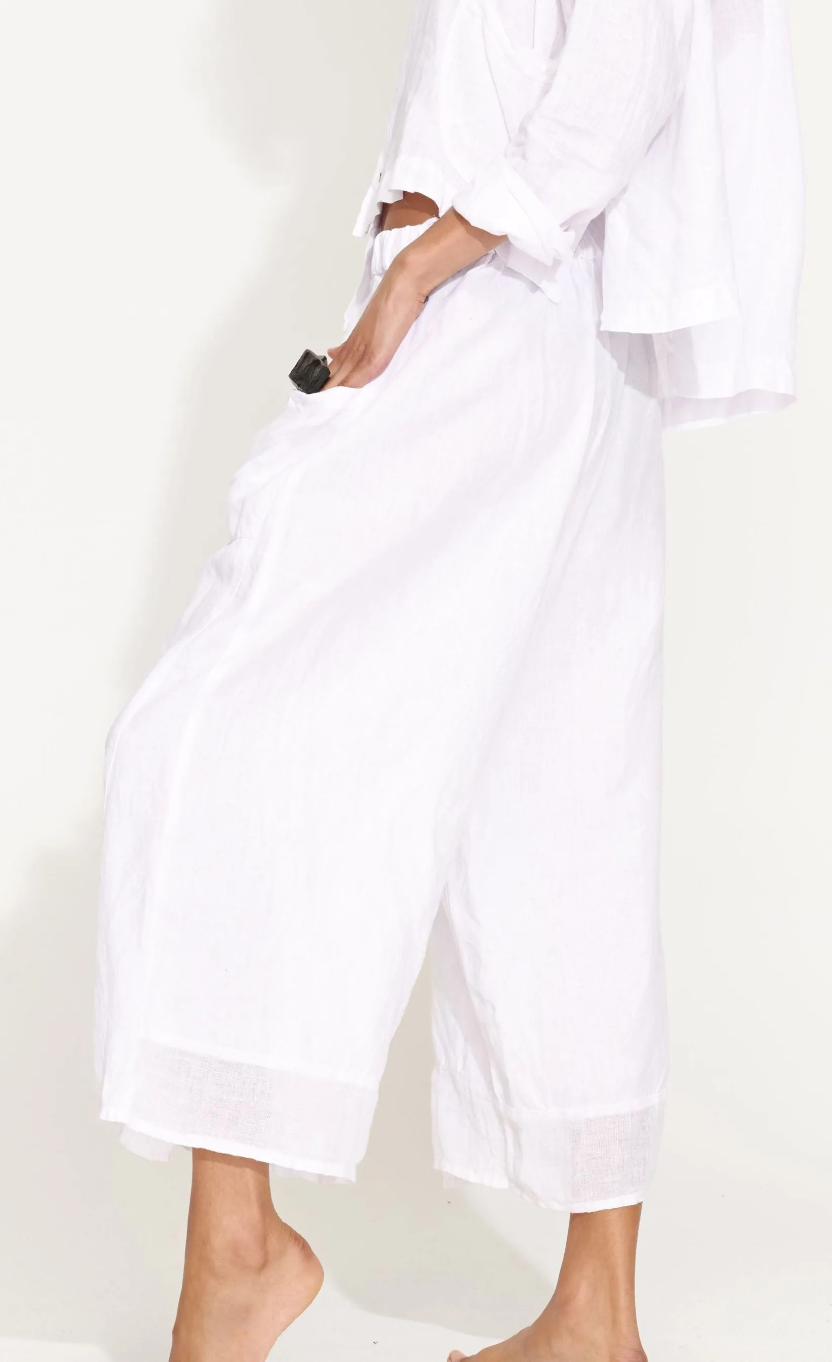 Banana Blue Solid White Pant