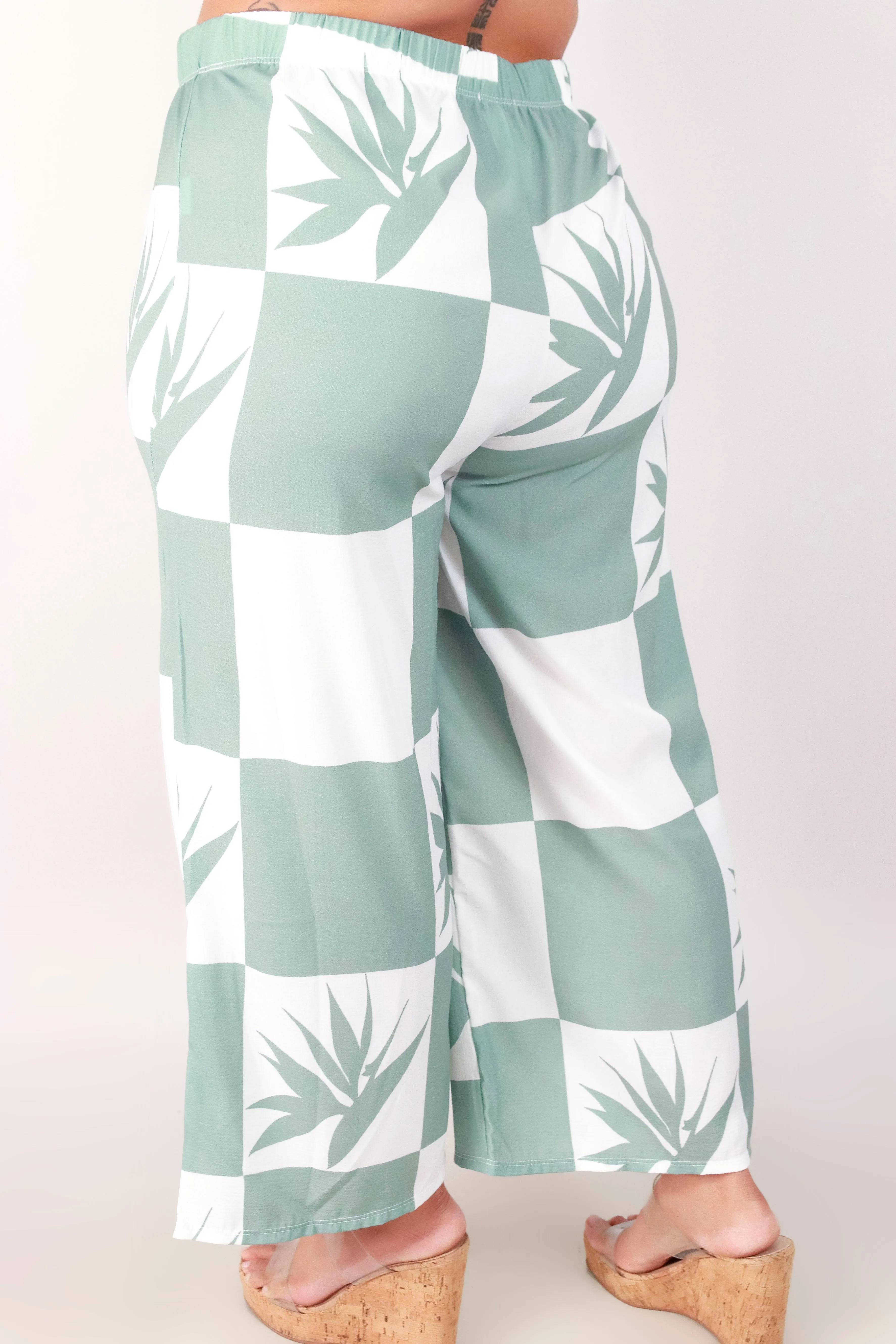 BIRD OF PARADISE CAPRI PANTS