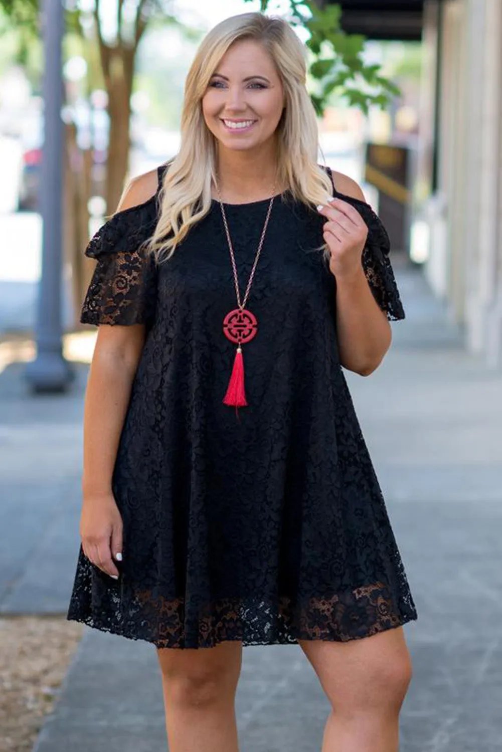 Black Cold Shoulder Lace Plus Size Dress