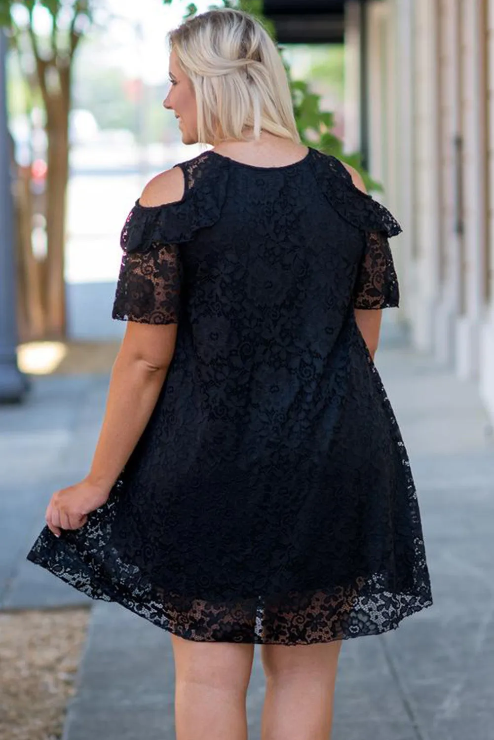 Black Cold Shoulder Lace Plus Size Dress