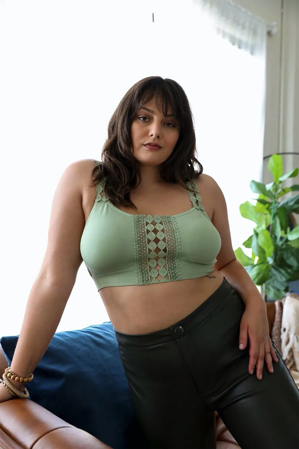 Boho Eye Lace Applique Bralette Plus
