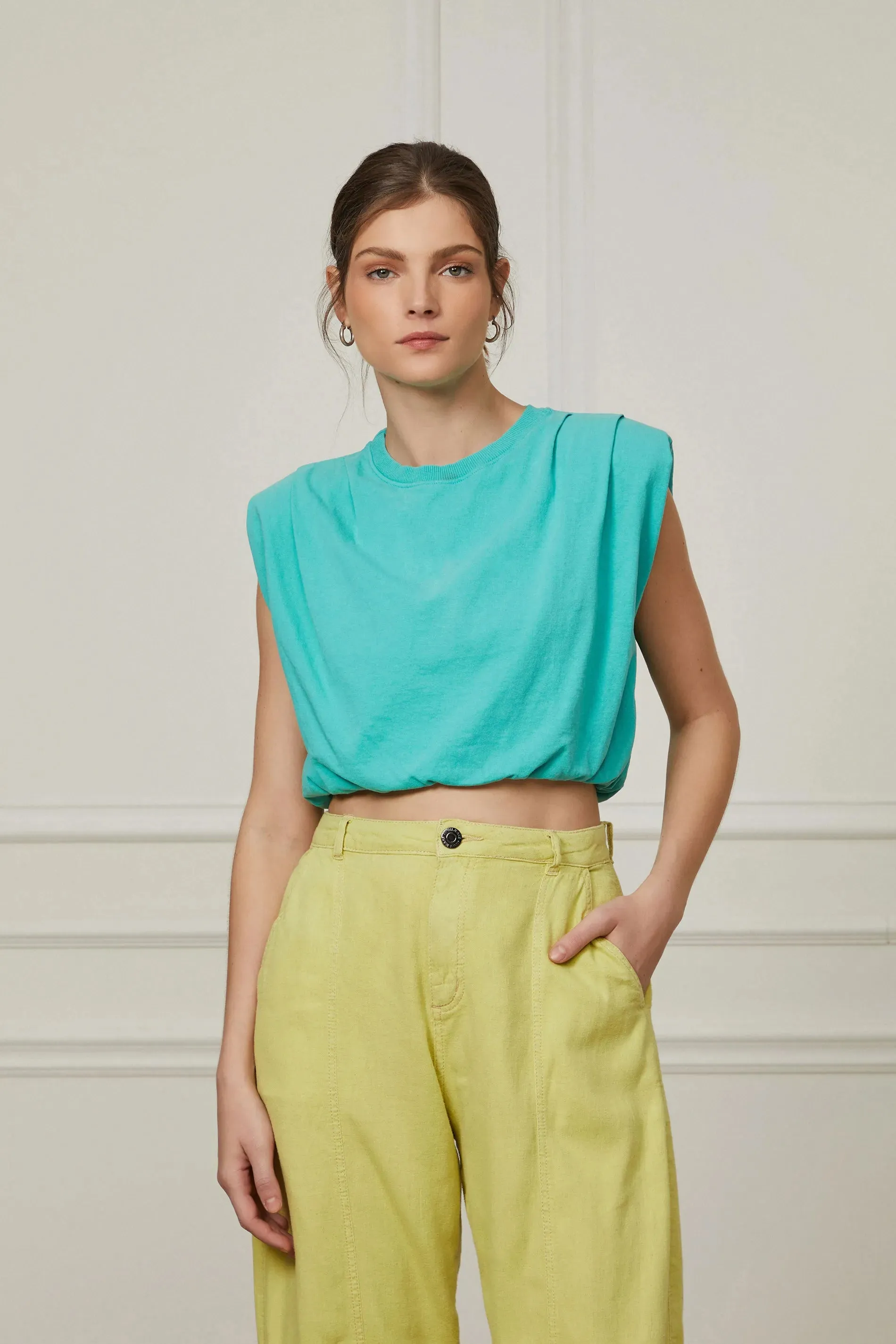 Box Cropped Tank Top With Shoulder Pads