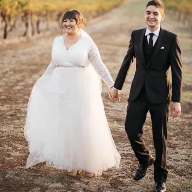 Curvy Ivory Tulle Dress #1125