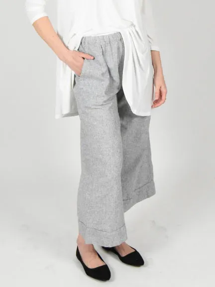 Cut Loose 4192094 Pleated Crop Pant