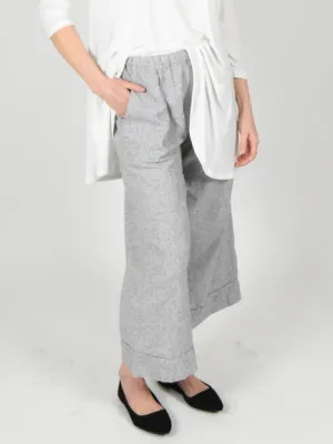 Cut Loose 4192094 Pleated Crop Pant