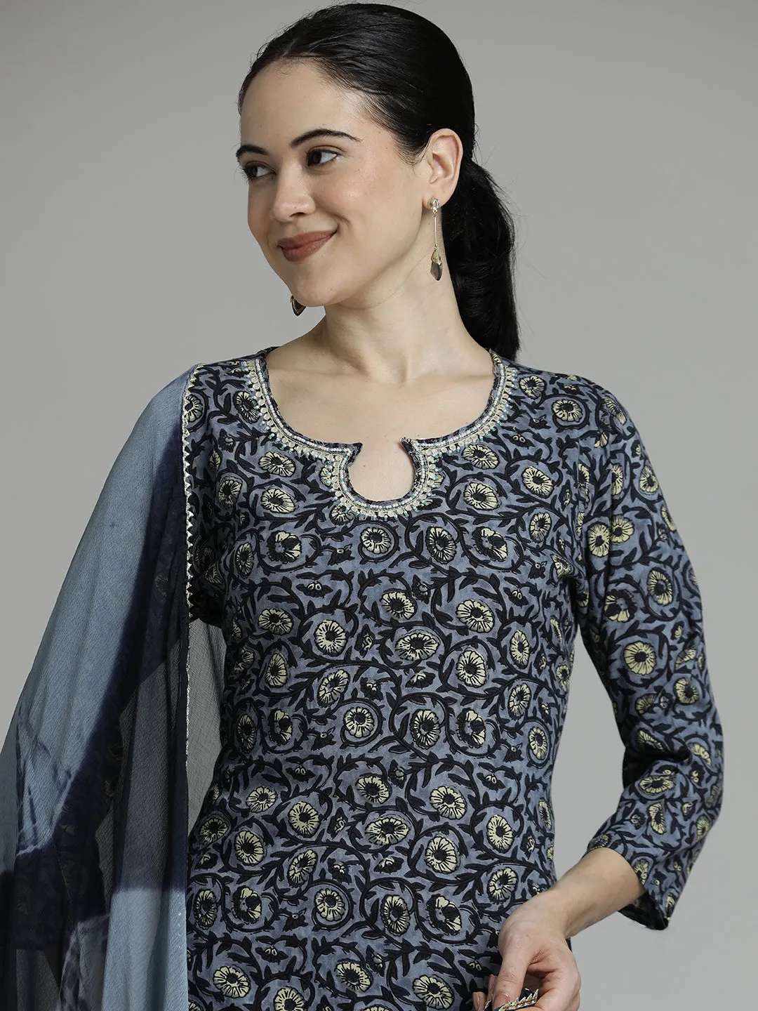 Dark Grey Floral Printed Kurta Set With Tie-Dye Dupatta