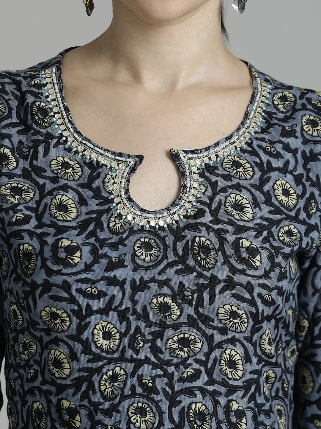 Dark Grey Floral Printed Kurta Set With Tie-Dye Dupatta