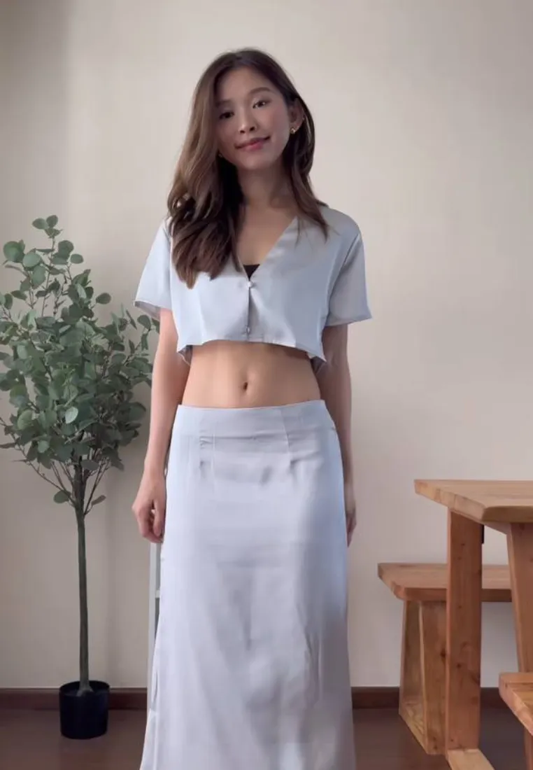Edge Grey V Neck Turn Down Collar Buttons Up Short Sleeve Crop Top