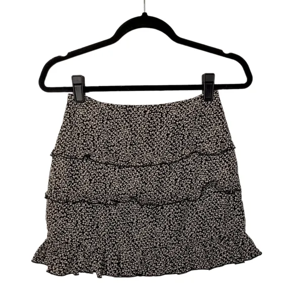 FASHION NOVA VINTAGE White Floral Print Ruffle Mini Black Lace Up 2 Pc Small NWT