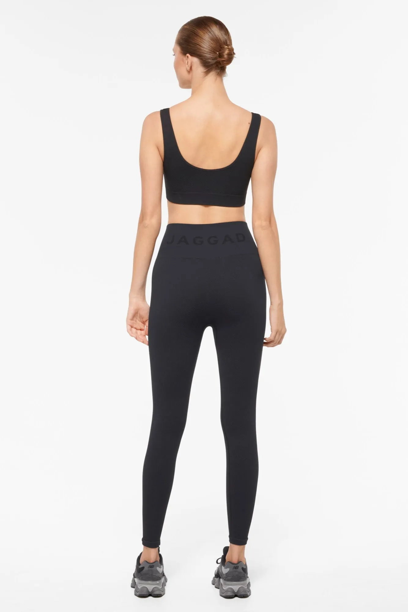 FUSION SEAMLESS CROP TOP BLACK