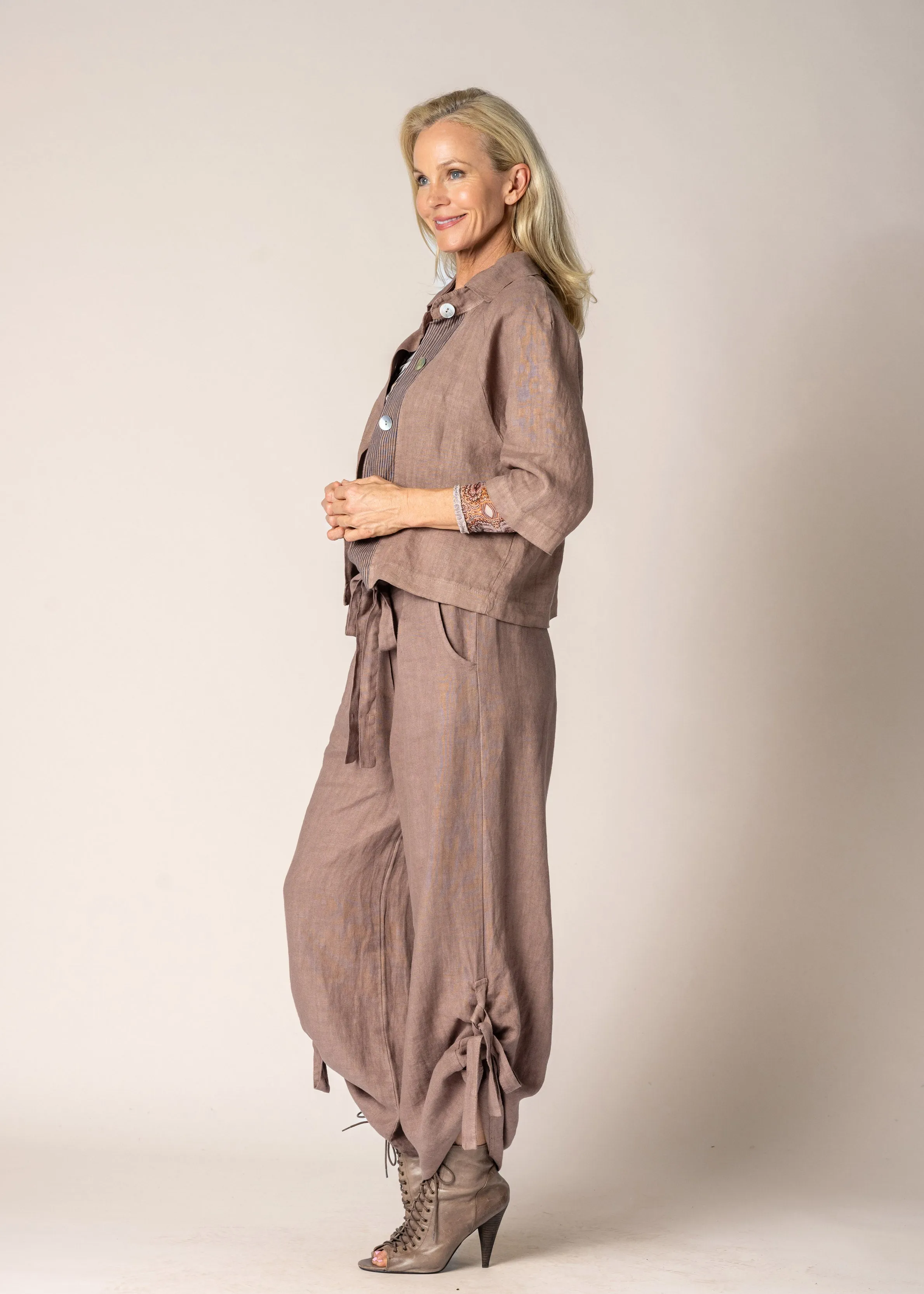 Gabriella Linen Pants in Milk Chocolate