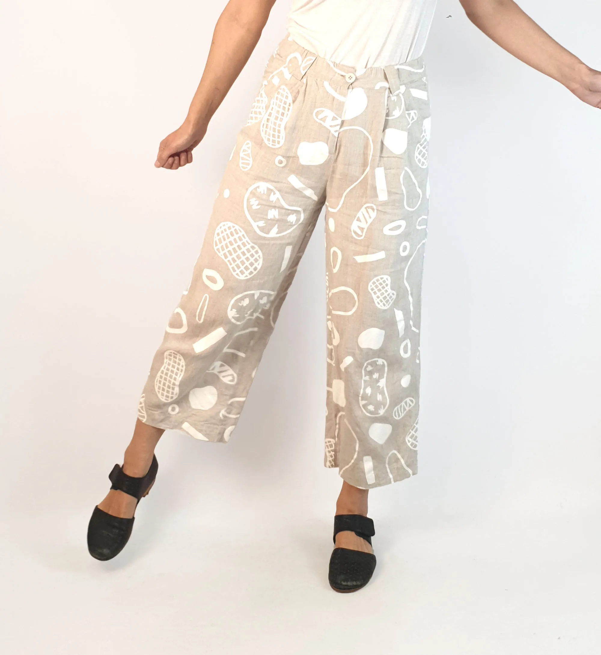 Gorman natural linen mix wide leg pants with white print size 6, fits 6 and 8