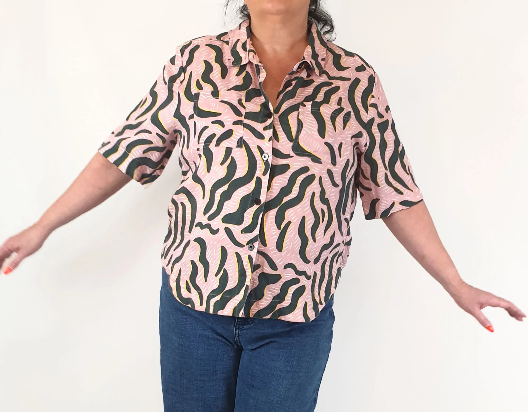 Gorman pink and black print shirt size 16