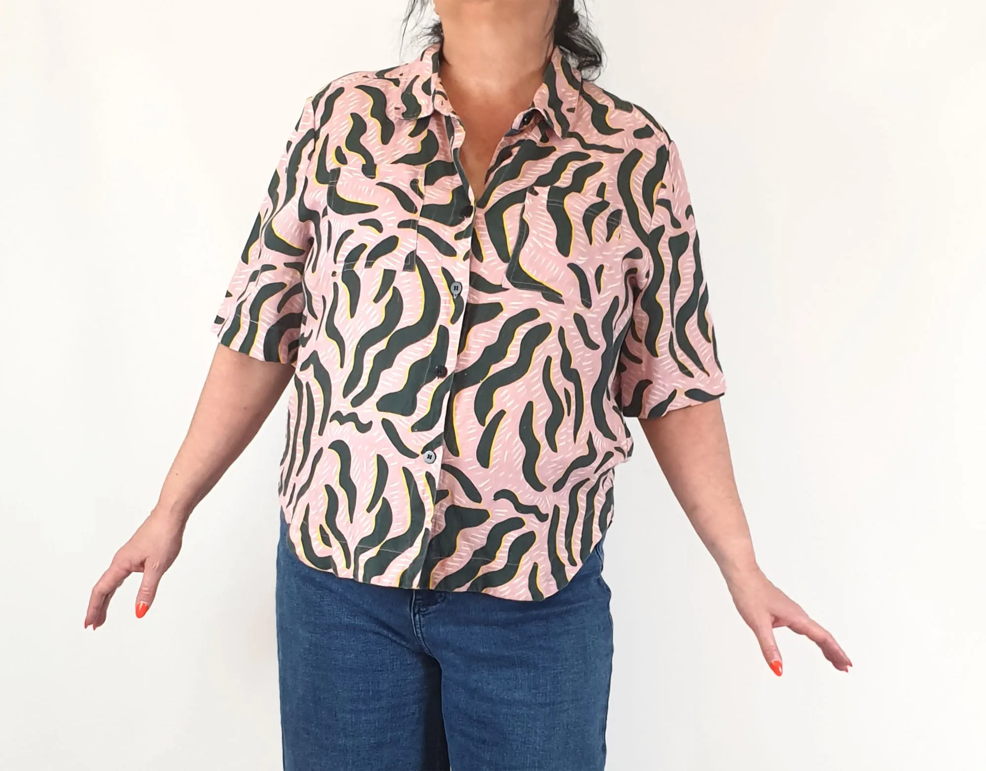 Gorman pink and black print shirt size 16