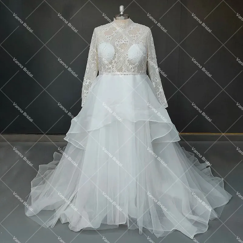 High Neck Long Sleeves Arabic Lace Wedding Dress Organza Customized Conservative Plus Size Muslim Covered Buttons Bridal Gowns