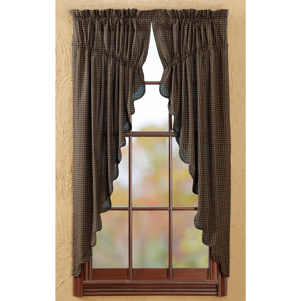 Kettle Grove Scalloped Plaid Prairie Curtain