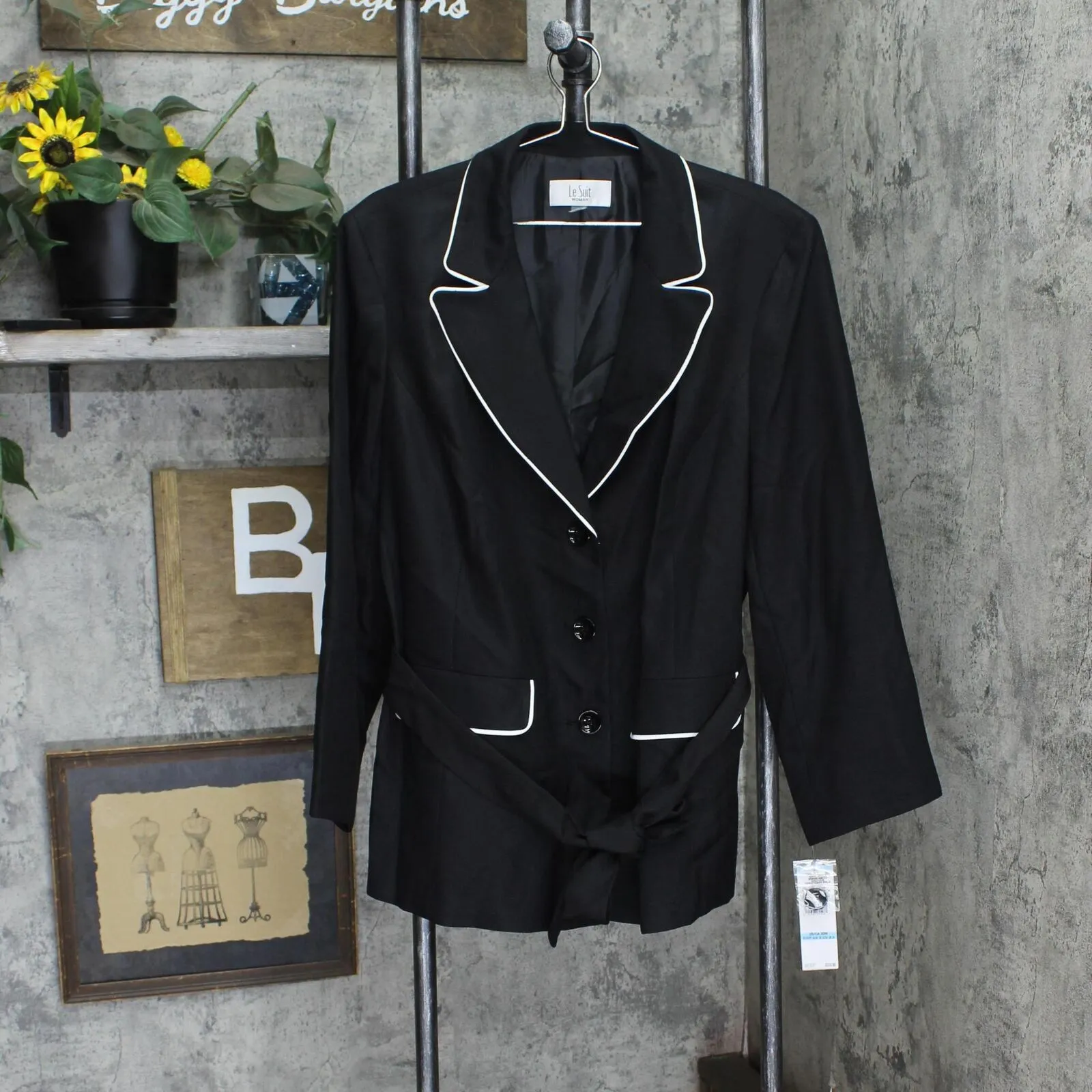 Le Suit  Plus Contrast-Trim Belted Suit Blazer Jacket Black / Vanilla Ice 20W
