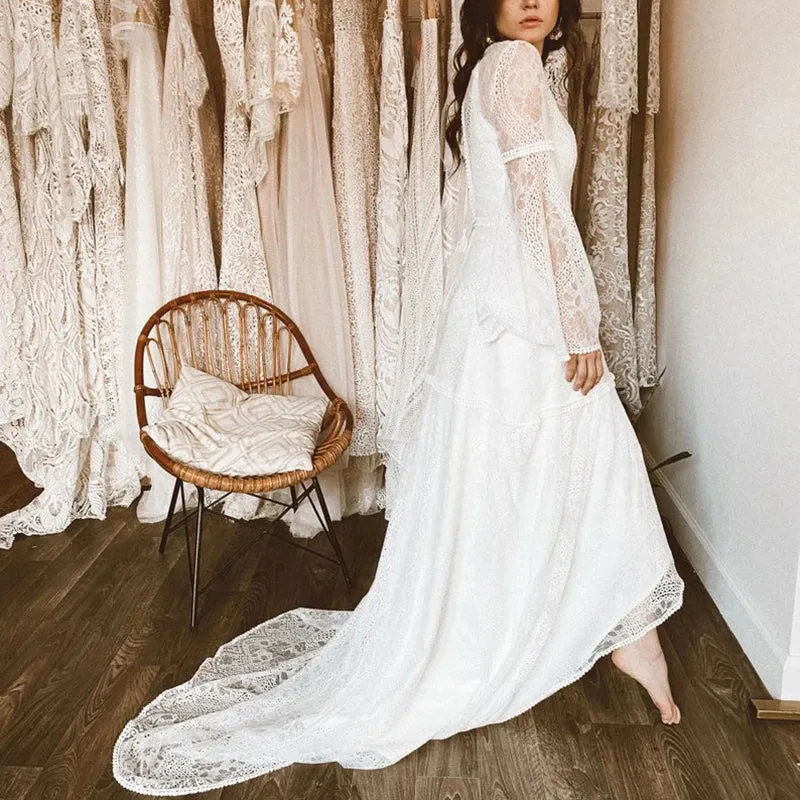 Long Trumpet Bell Sleeves Boho Lace Wedding Bridal Gowns V Neck Backless Customized Plus Size Destination Elopement Bride Dress