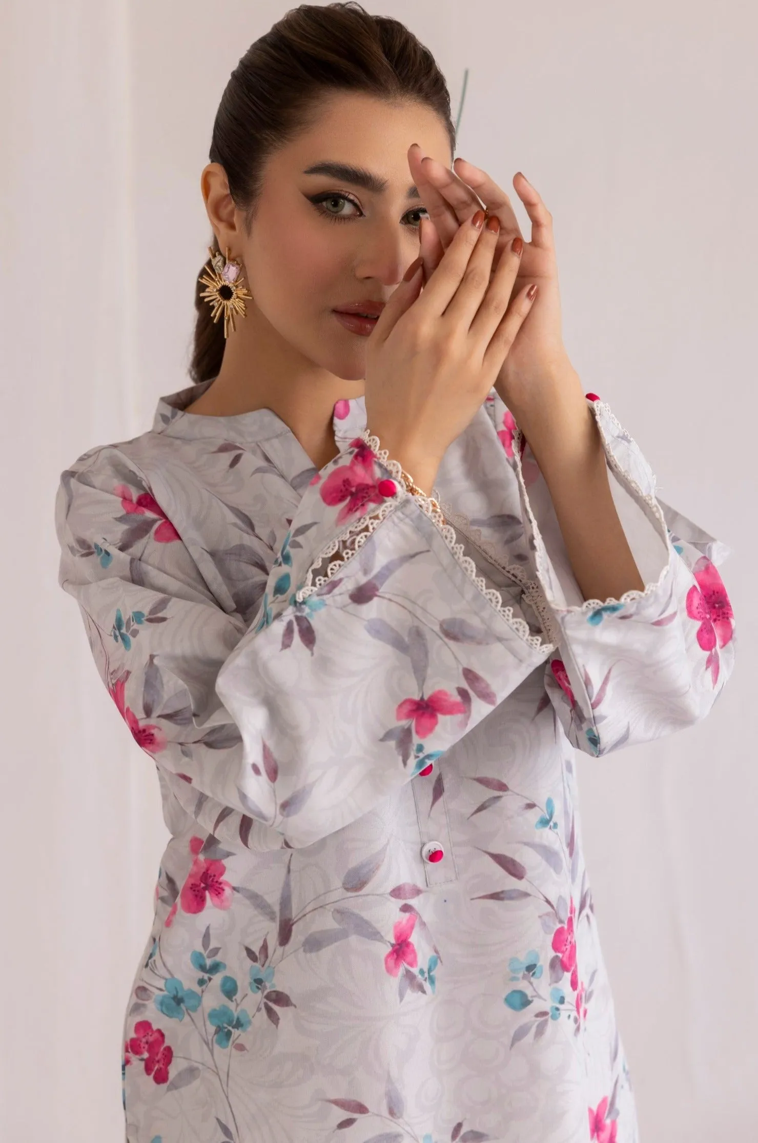 LPS-04 2PC SILK LAWN PRINTED STITCHED