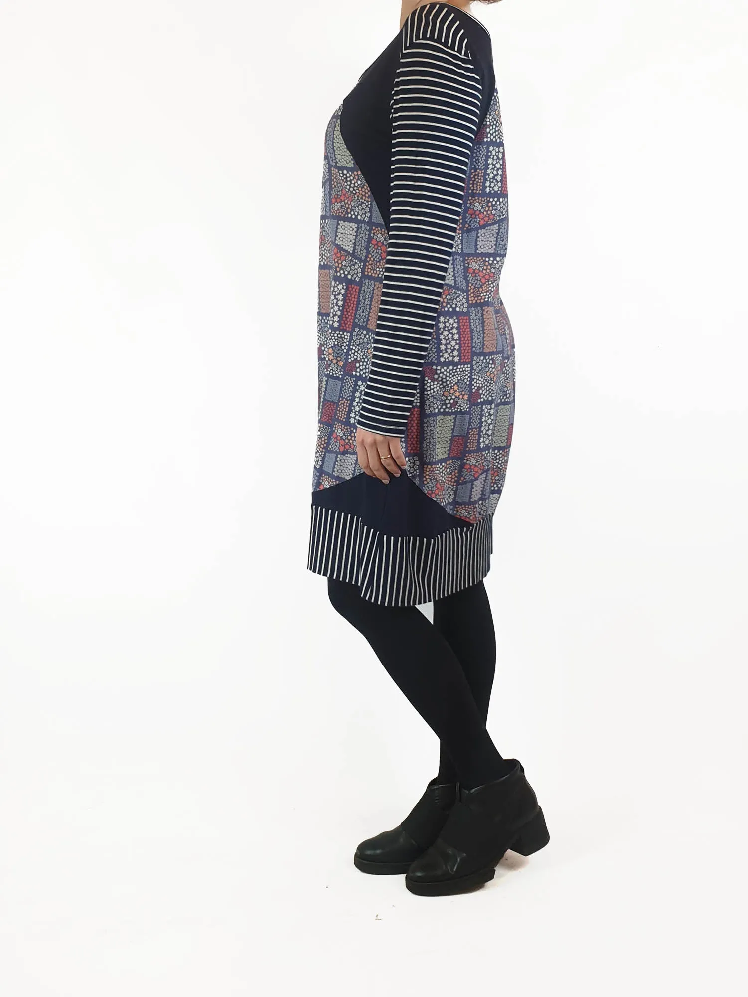 Made590 unique print long sleeve dress size M (best fits size 10)