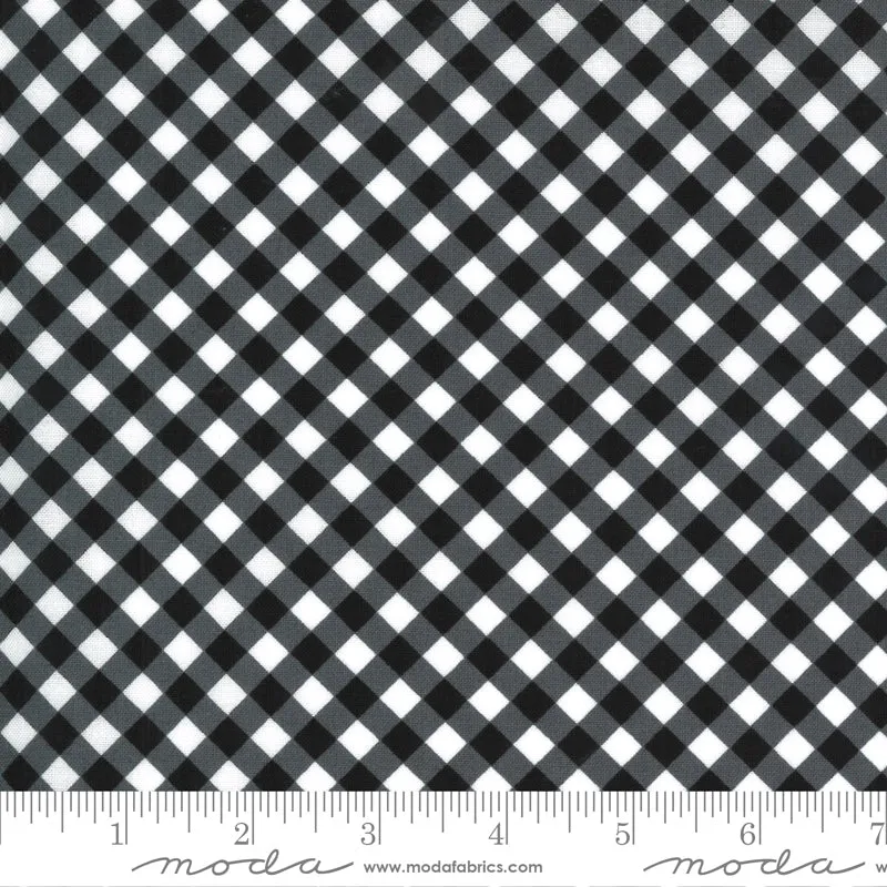 Midnight Magic 2, Criss Cross in Ghost & Midnight - fat quarter