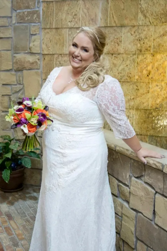 Modern Plus Size Wedded Dress With Lace Sleeves Custom Made