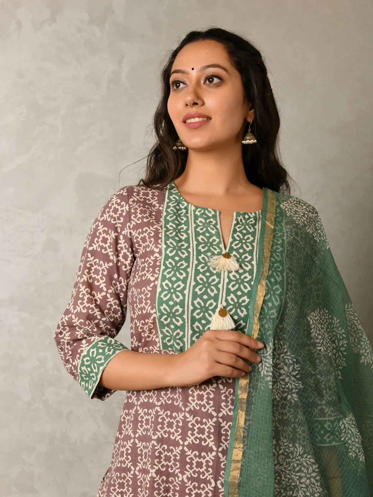 MULMUL KRITI BLOCK PRINTED KURTA-PANTS & DUPATTA SET