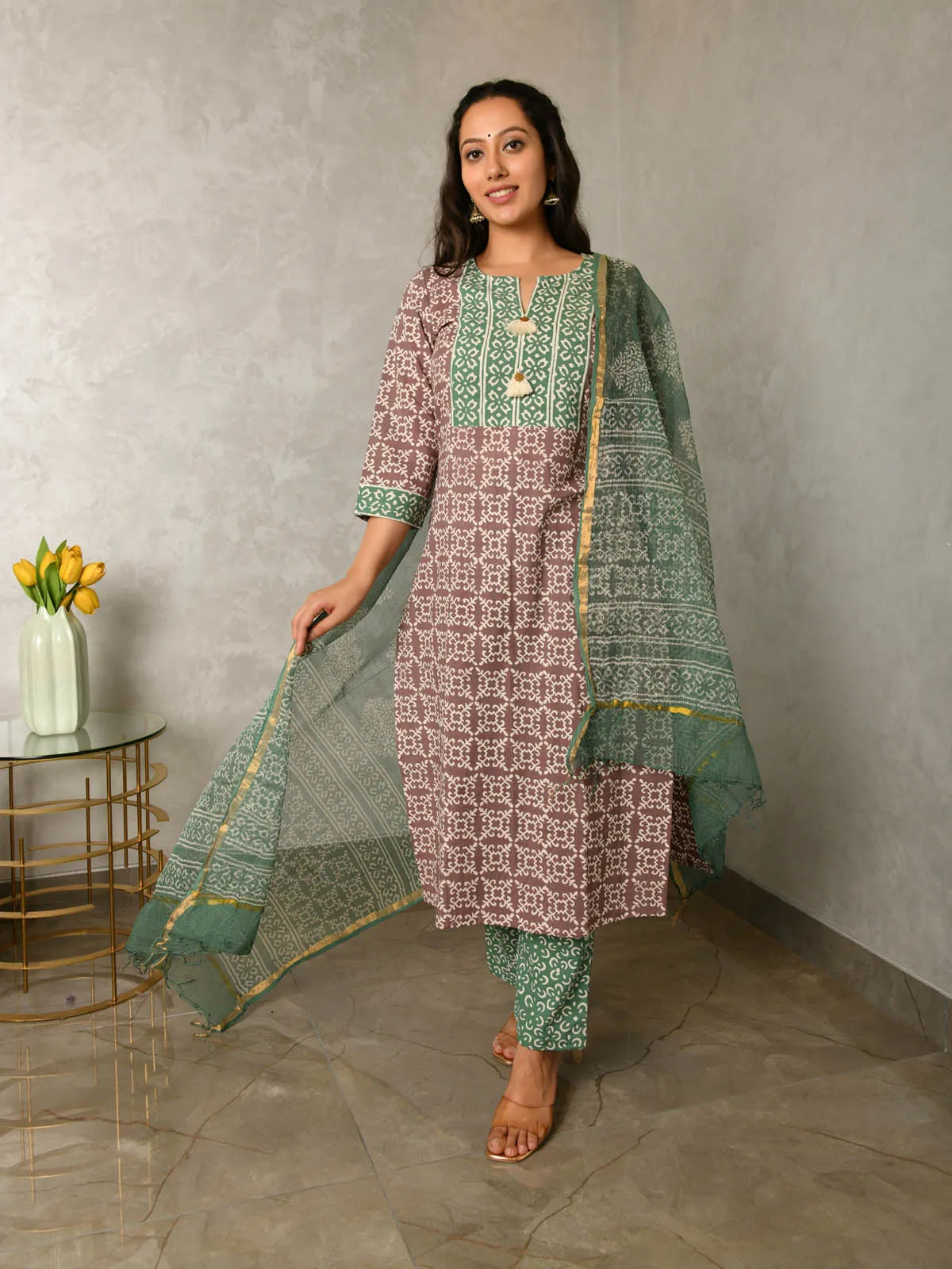 MULMUL KRITI BLOCK PRINTED KURTA-PANTS & DUPATTA SET