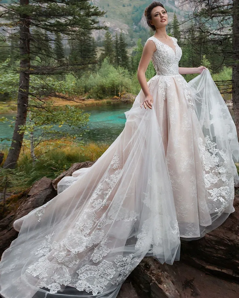 New Arrivals Beading Appliques Lace Wedding Dress Vestidos De Novia Renda  Elegant Bridal Gowns Plus Size