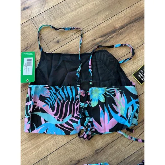 NWT Tipsy Elves size medium 2 piece Hawaiian print skirt &amp; top outfit
