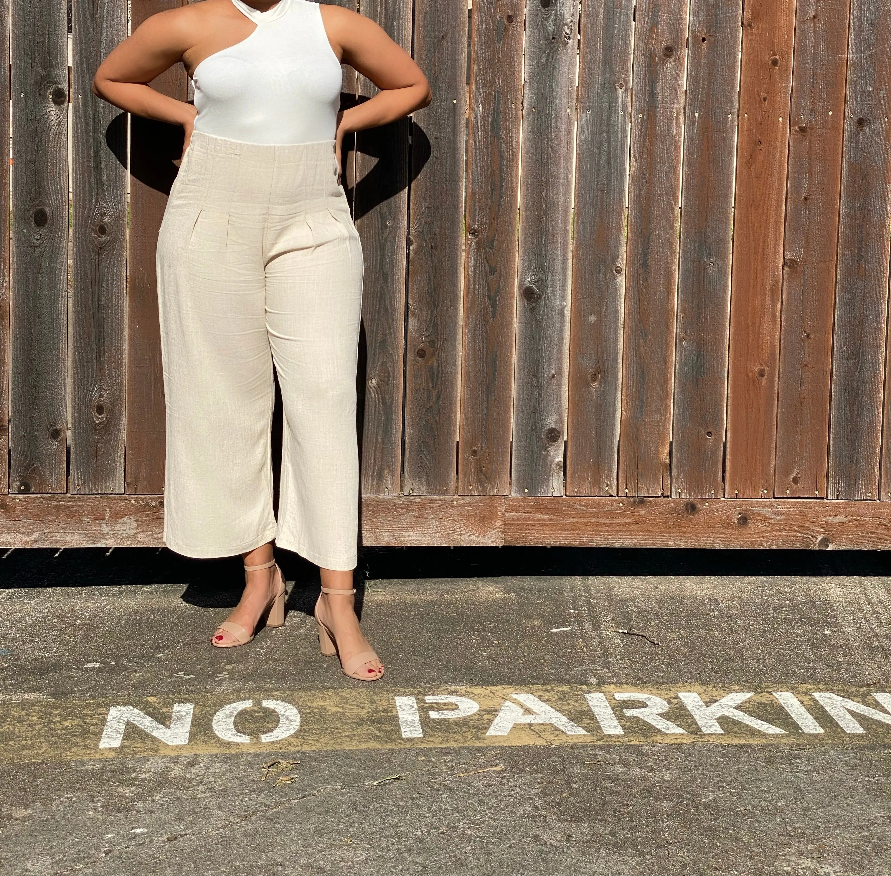 Oatmeal Pleated Cropped Linen Pants