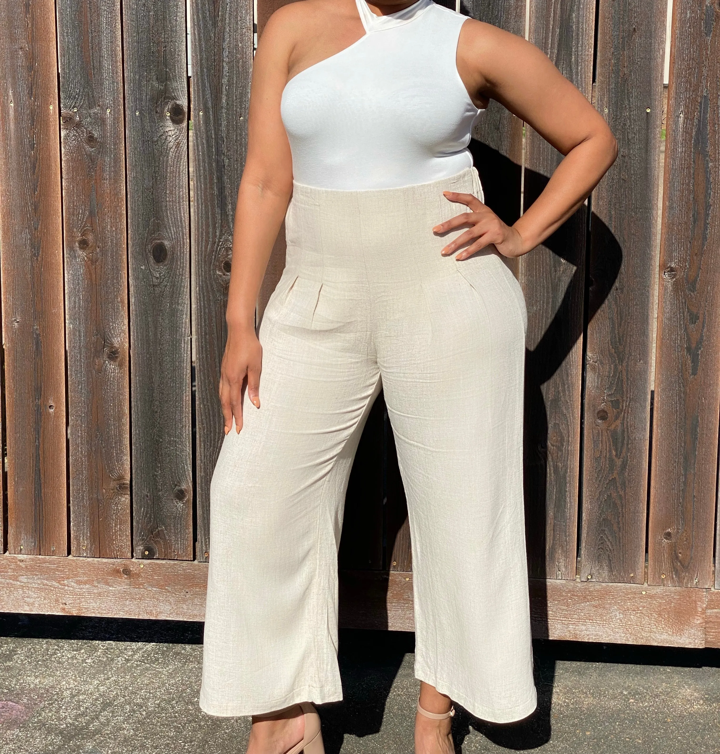 Oatmeal Pleated Cropped Linen Pants