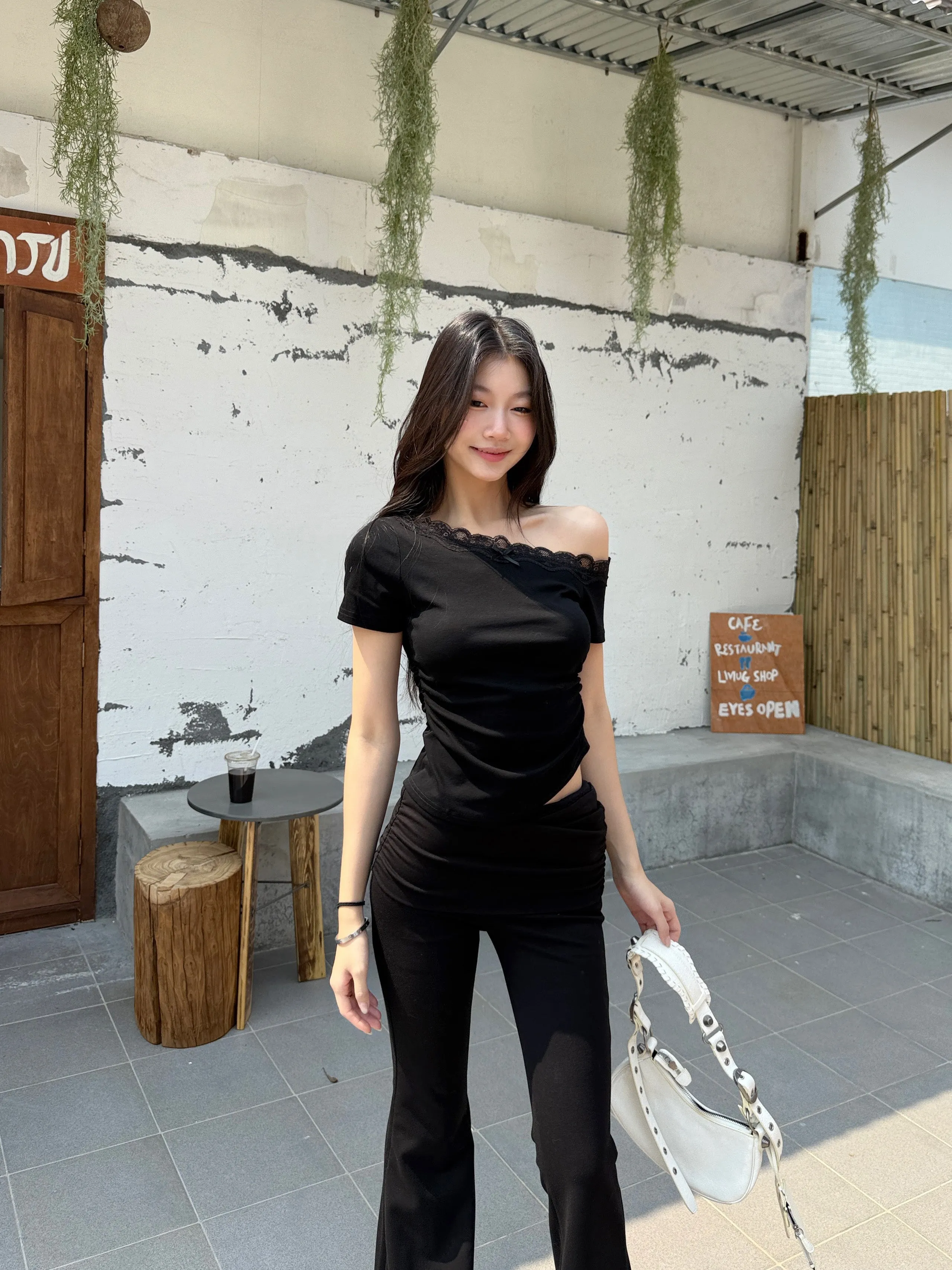 off-shoulder short tops