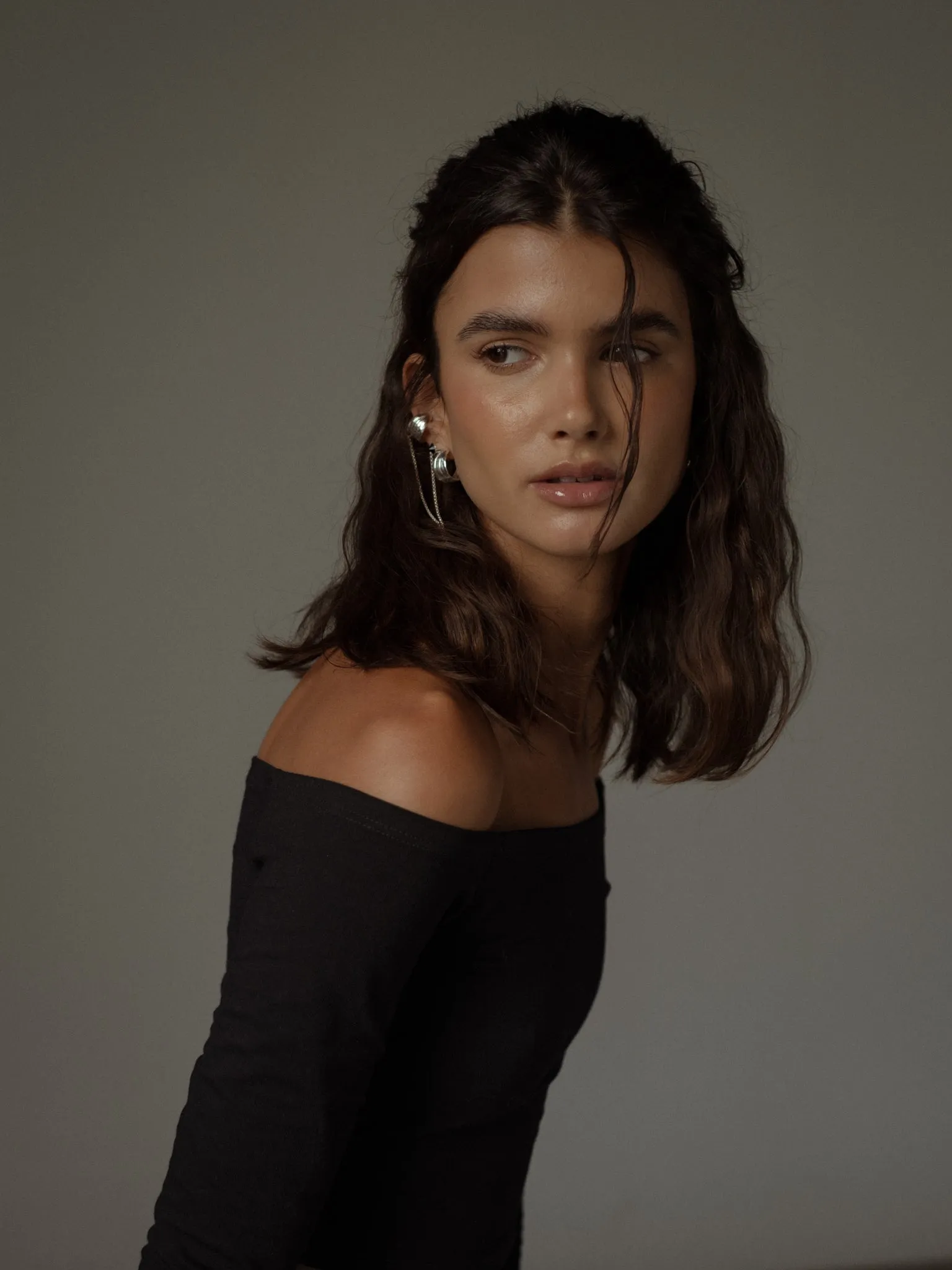 OFF SHOULDER SOFT TOP - BLACK