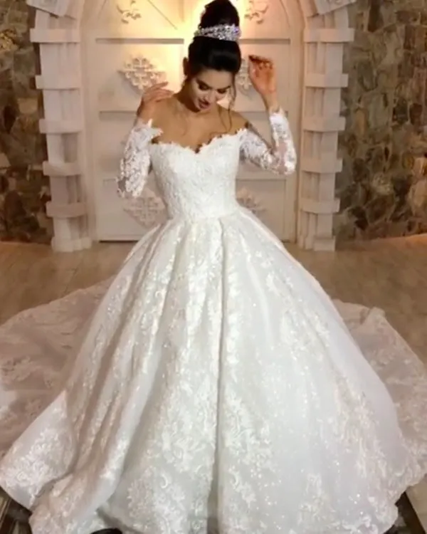 Off The Shoulder Lace Wedding Dresses Full Sleeve Appliques Elegant Bridal Gowns Chapel Train