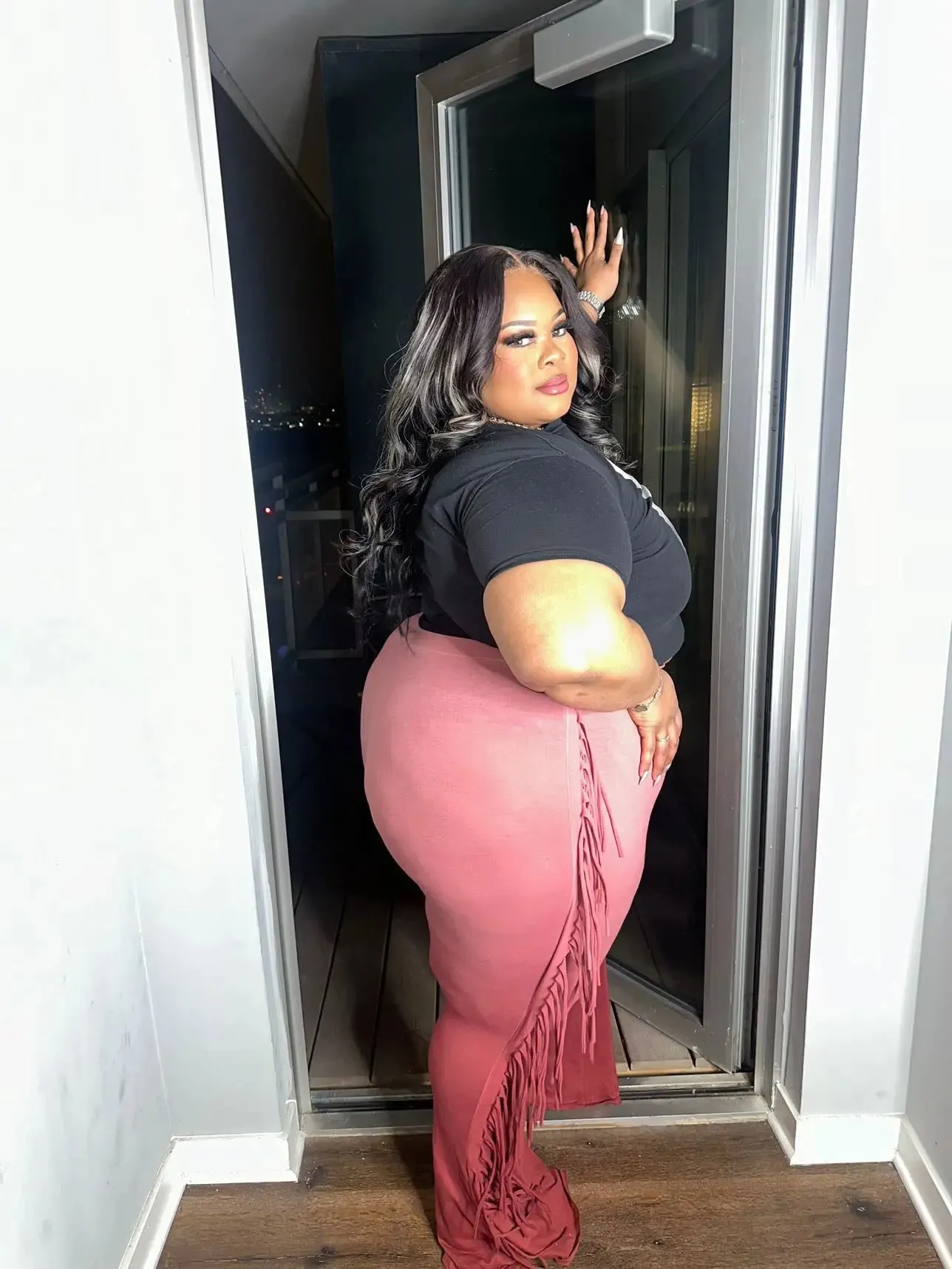 OMBRÉ FRINGE PANTS (BURGUNDY)